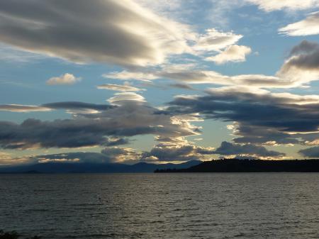 Île du Nord,  lac Taupo...